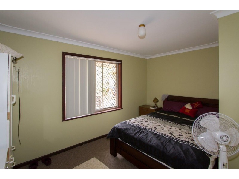 10 Kenny Crescent, Rangeway WA 6530