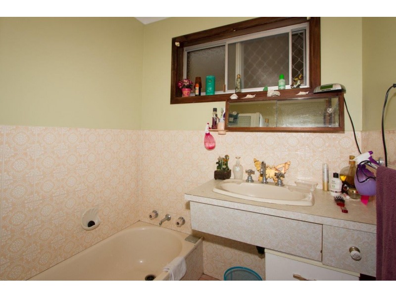 10 Kenny Crescent, Rangeway WA 6530