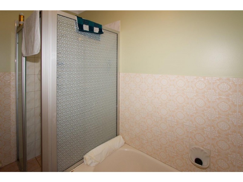 10 Kenny Crescent, Rangeway WA 6530