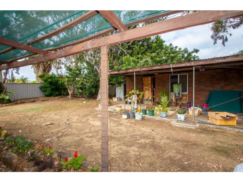 10 Kenny Crescent, Rangeway WA 6530