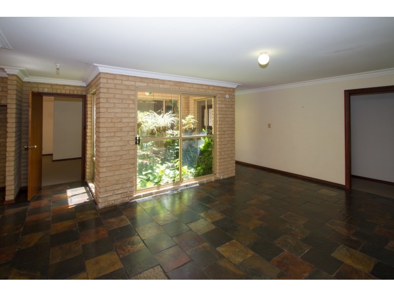 24 Glenview Street, Mount Tarcoola WA 6530