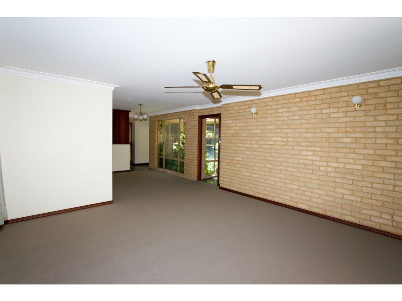 24 Glenview Street, Mount Tarcoola WA 6530