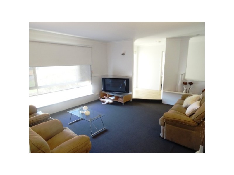 4 Mallee Court, Mount Tarcoola WA 6530