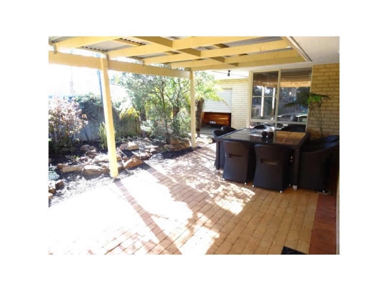 4 Mallee Court, Mount Tarcoola WA 6530