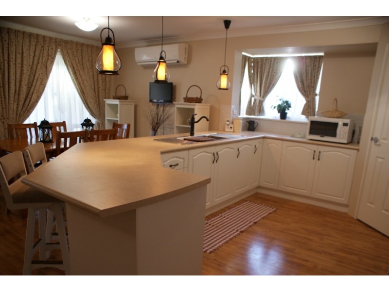 6 Angler Parade, Drummond Cove WA 6532