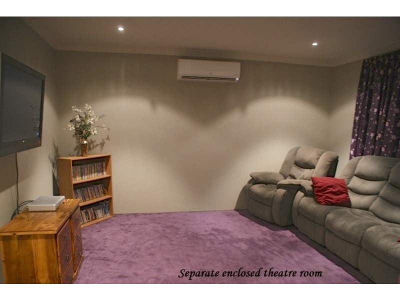 6 Angler Parade, Drummond Cove WA 6532