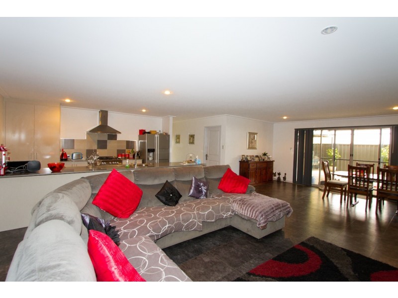 19 Andrew Lane, Waggrakine WA 6530