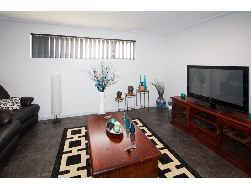 19 Andrew Lane, Waggrakine WA 6530