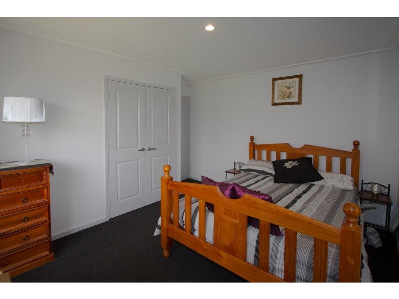 19 Andrew Lane, Waggrakine WA 6530