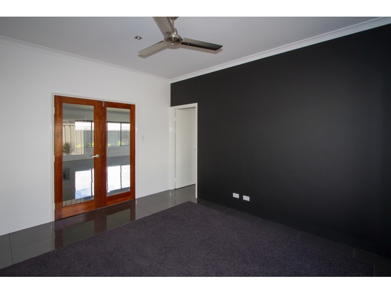 15 Mistral Crest, Drummond Cove WA 6532