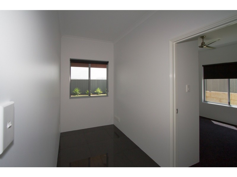 15 Mistral Crest, Drummond Cove WA 6532