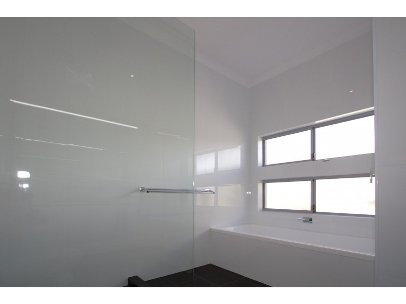 15 Mistral Crest, Drummond Cove WA 6532