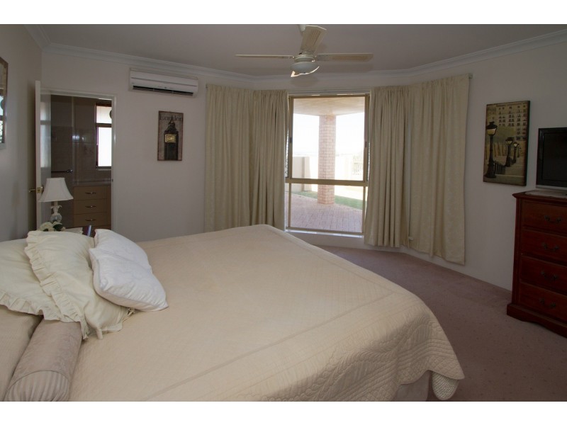 24 Cooper Circuit, Mount Tarcoola WA 6530