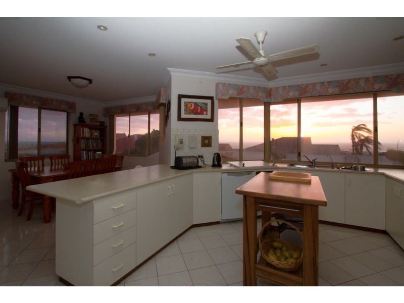 24 Cooper Circuit, Mount Tarcoola WA 6530