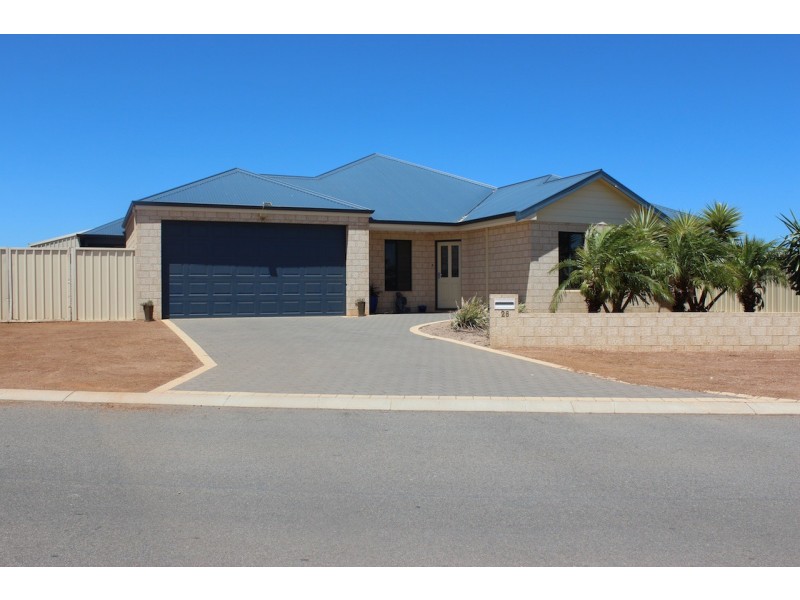 28 Reef Boulevard, Drummond Cove WA 6532