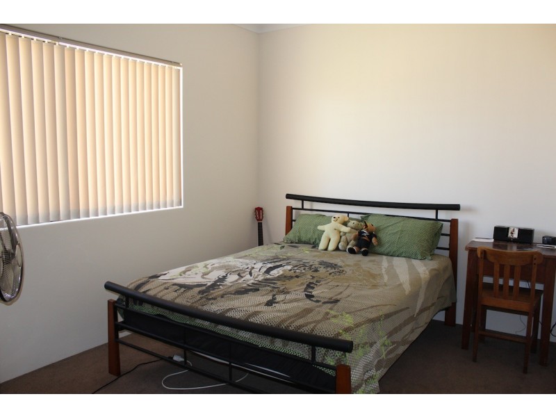 28 Reef Boulevard, Drummond Cove WA 6532