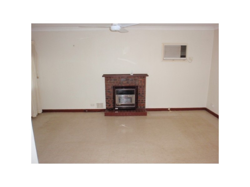 42 Charles Street, Bluff Point WA 6530