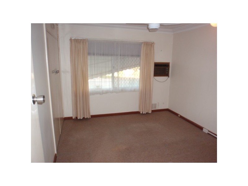 42 Charles Street, Bluff Point WA 6530