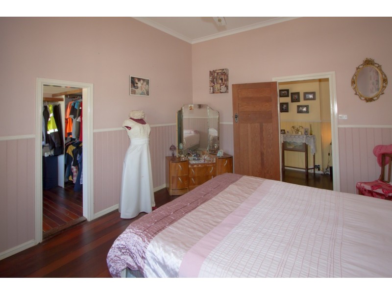 180 Shenton Street, Beachlands WA 6530