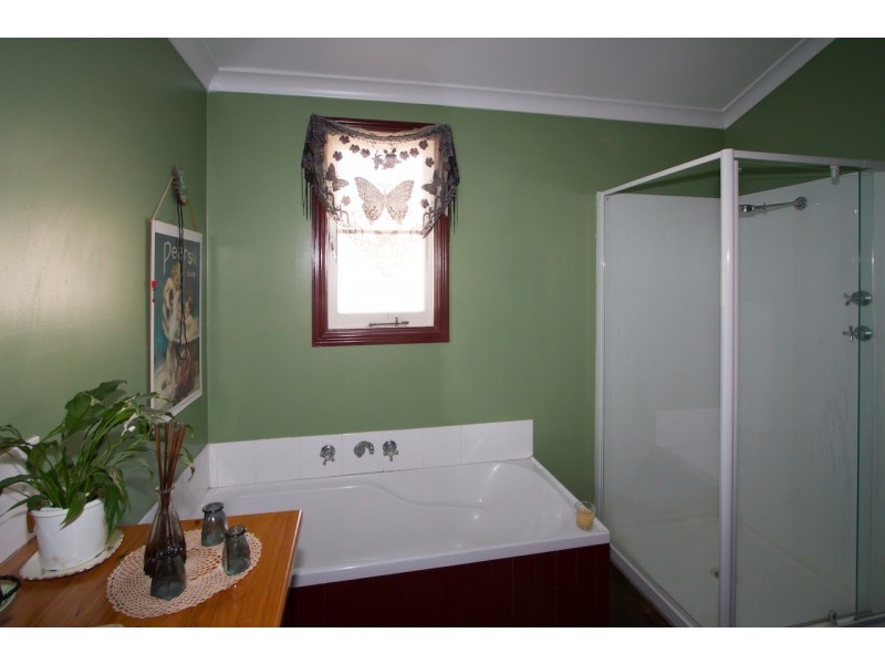 180 Shenton Street, Beachlands WA 6530