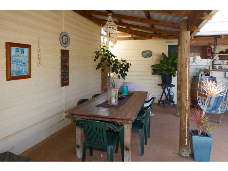 180 Shenton Street, Beachlands WA 6530