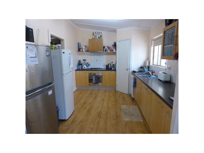 237 Second Street, Wonthella WA 6530