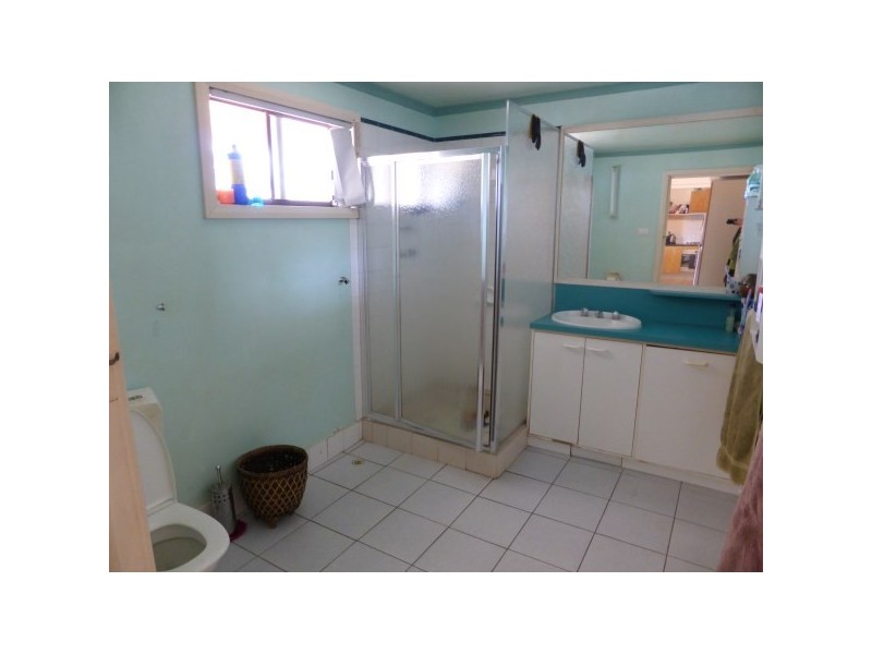 237 Second Street, Wonthella WA 6530