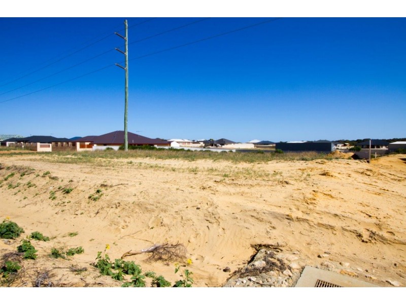 31 Strathalbyn Road, Strathalbyn WA 6530