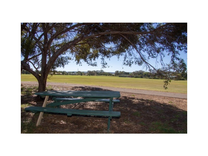 31 Strathalbyn Road, Strathalbyn WA 6530