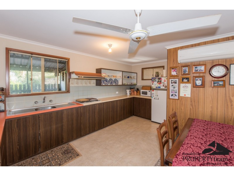 5 Elliott Street, Isseka WA 6535