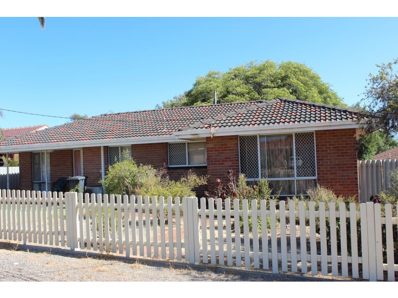 5 Fong Cove, Rangeway WA 6530