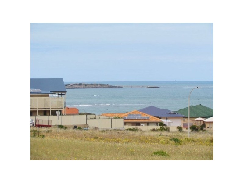 1 Oceanside Boulevard, Dongara WA 6525