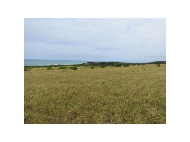 1 Oceanside Boulevard, Dongara WA 6525