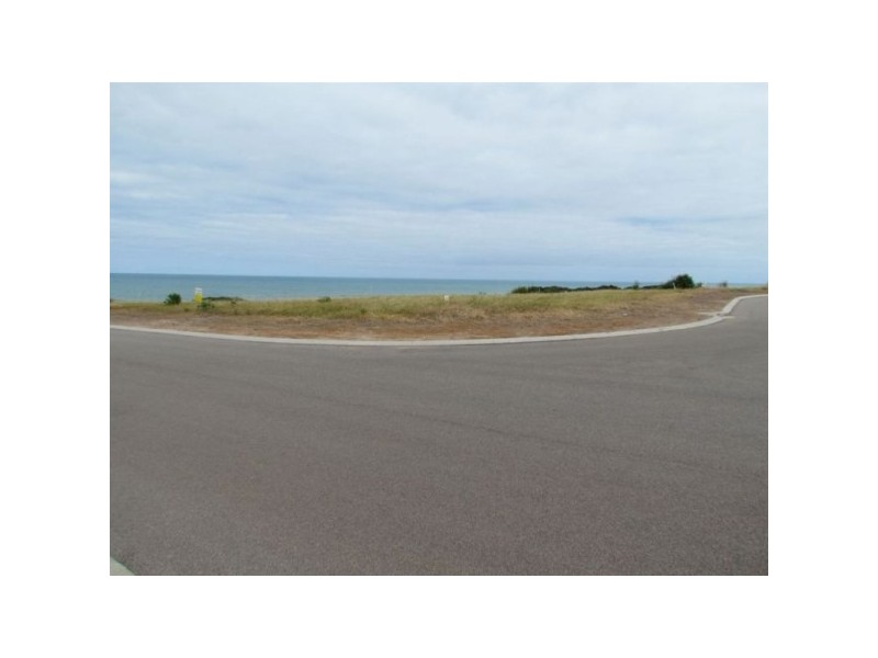 1 Oceanside Boulevard, Dongara WA 6525