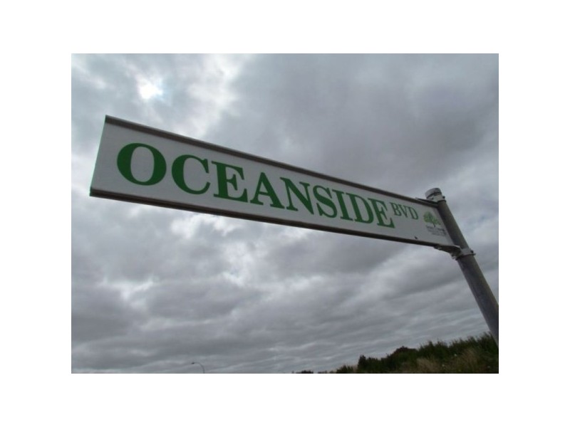 1 Oceanside Boulevard, Dongara WA 6525