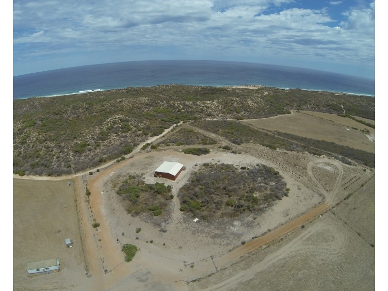9 Abrolhos Close, Greenough WA 6532