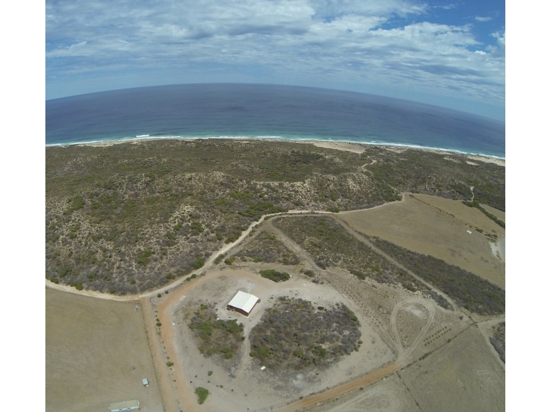 9 Abrolhos Close, Greenough WA 6532