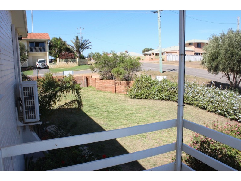 1 Malcolm Street, Bluff Point WA 6530