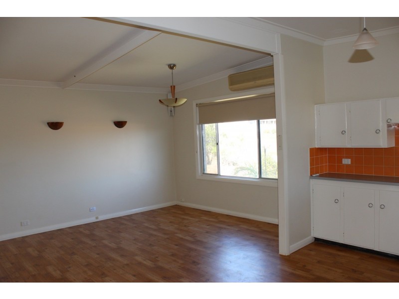 1 Malcolm Street, Bluff Point WA 6530