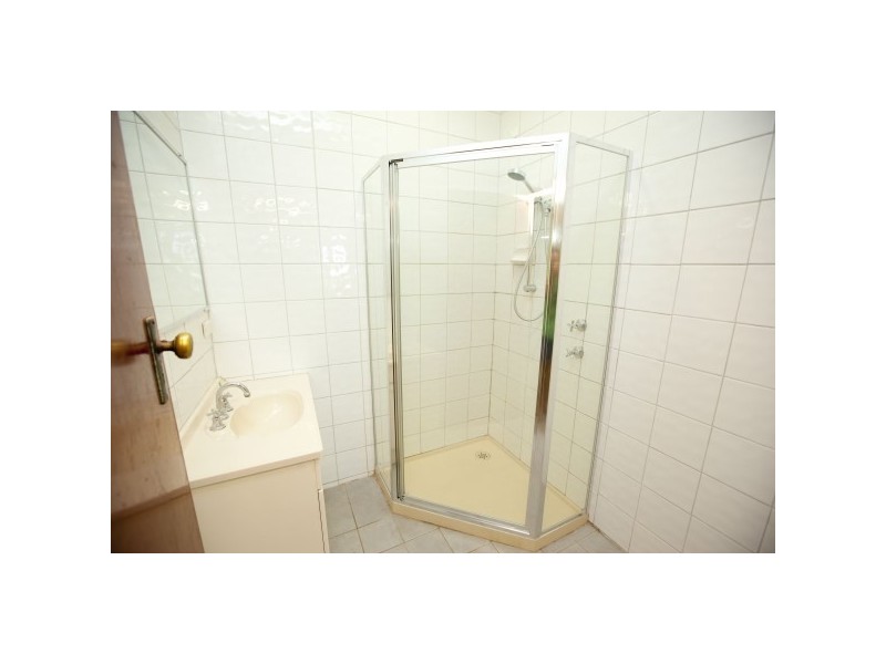 6 Crabbe Street, Rangeway WA 6530