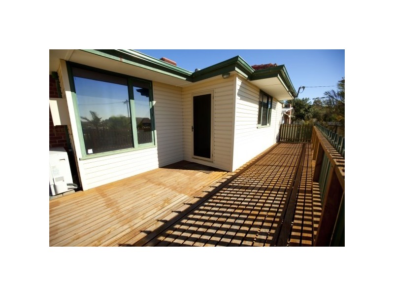 6 Crabbe Street, Rangeway WA 6530