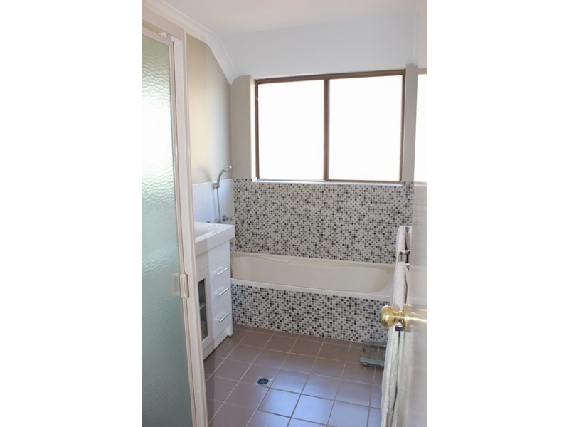 2 Duncan Street, Mount Tarcoola WA 6530