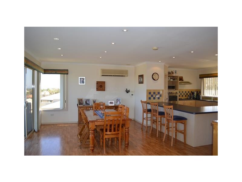 34 Oceanside Drive, Wandina WA 6530