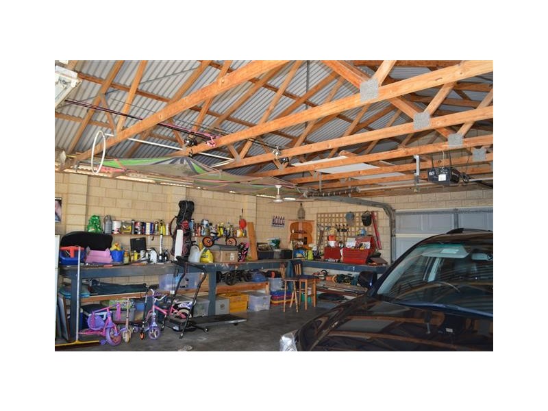 34 Oceanside Drive, Wandina WA 6530