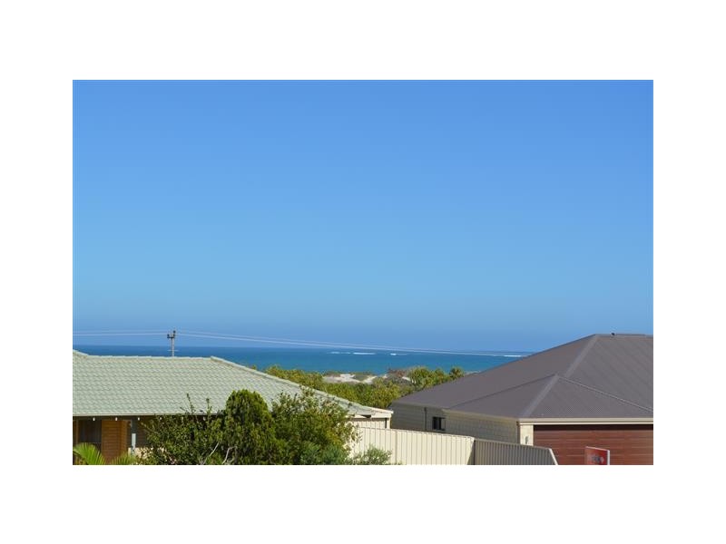 34 Oceanside Drive, Wandina WA 6530