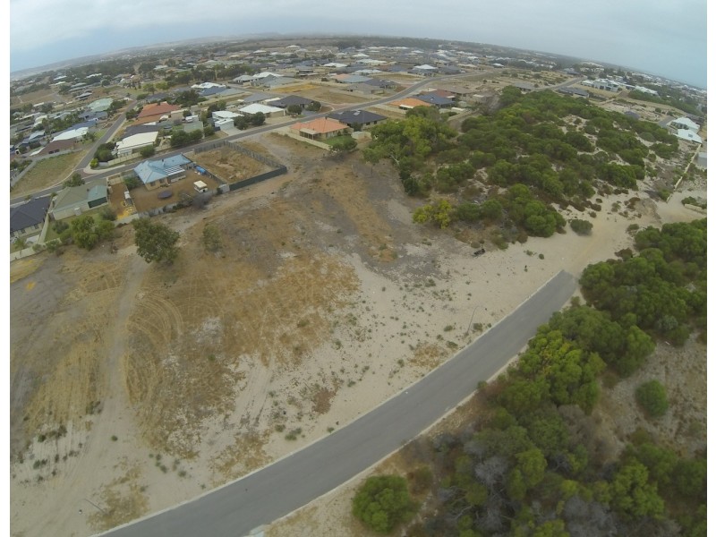 11 Estuary Way, Drummond Cove WA 6532