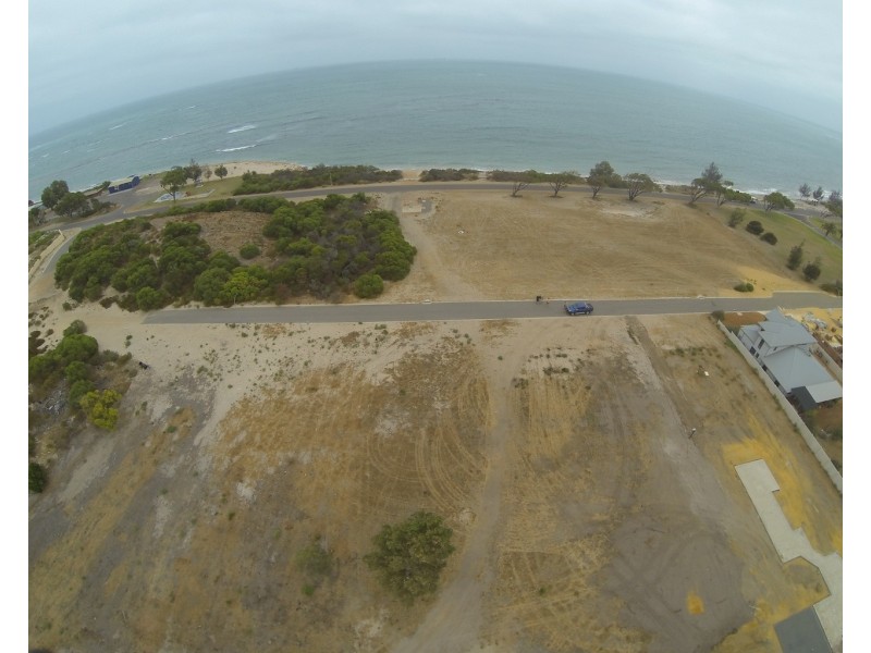 11 Estuary Way, Drummond Cove WA 6532