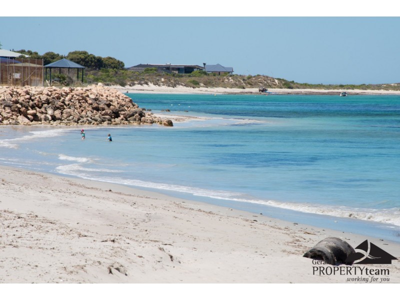 11 Estuary Way, Drummond Cove WA 6532