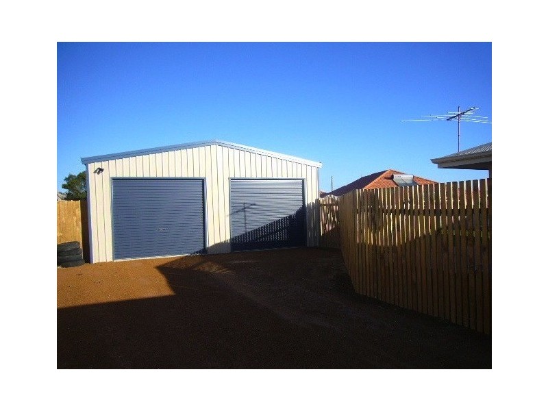 8 Teviot Close, Cape Burney WA 6532