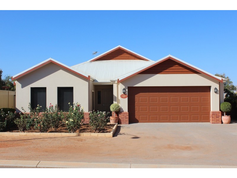 54 Tersonia Way, Strathalbyn WA 6530